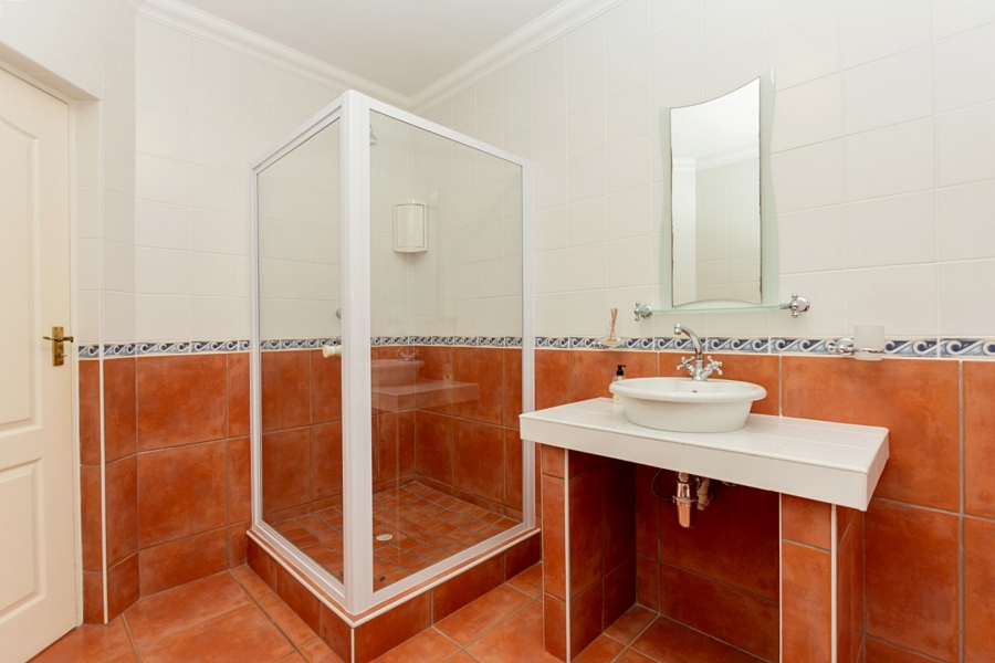 5 Bedroom Property for Sale in Waterfront Western Cape